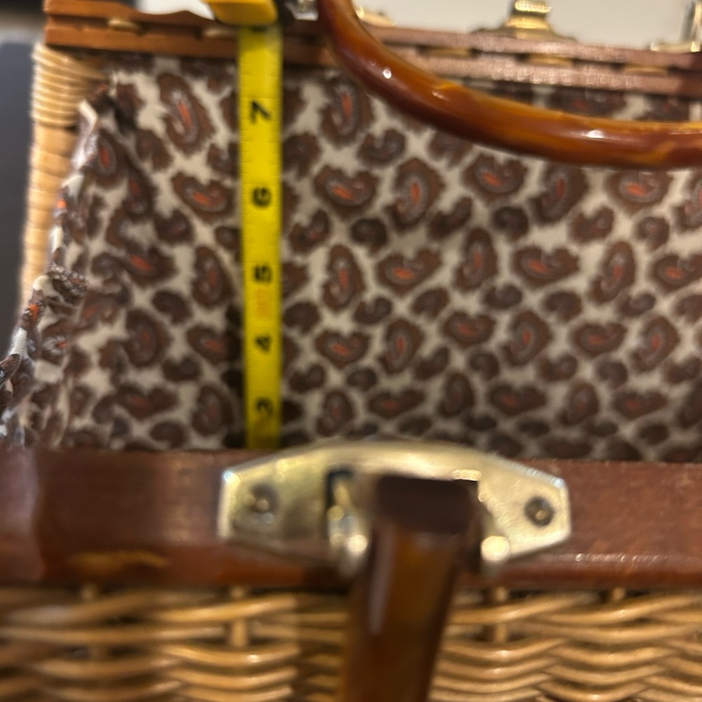 Woven Straw Tote with Tortoiseshell-Effect Handles - Beige/tan 50’s - Picture 8 of 9